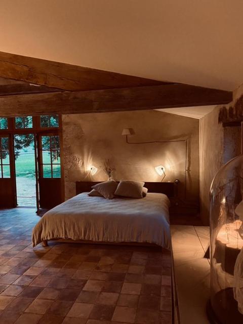 Maison Droles D'Oiseaux Plieux 外观 照片